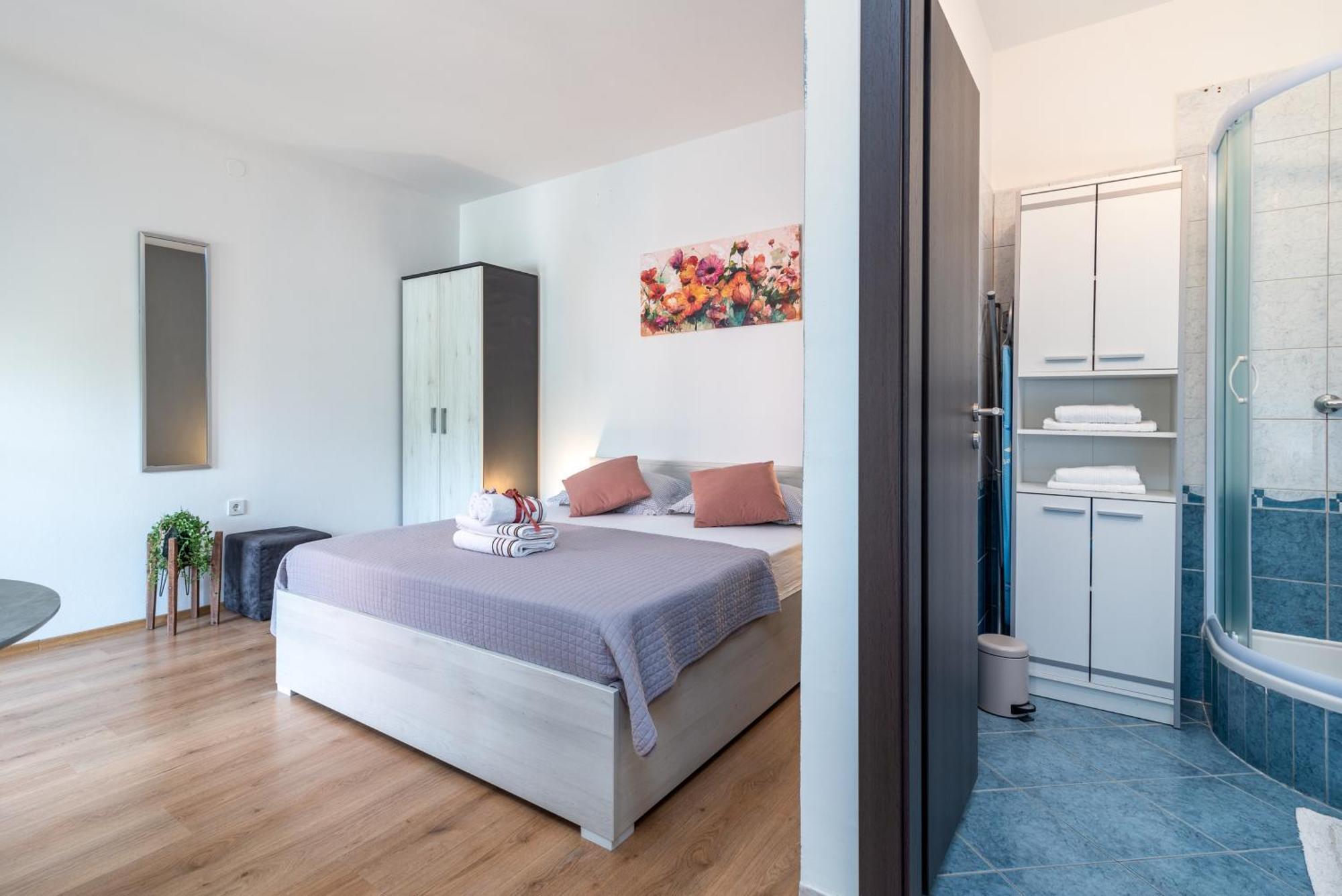 Studio Apartment Coce Trogir Exterior foto