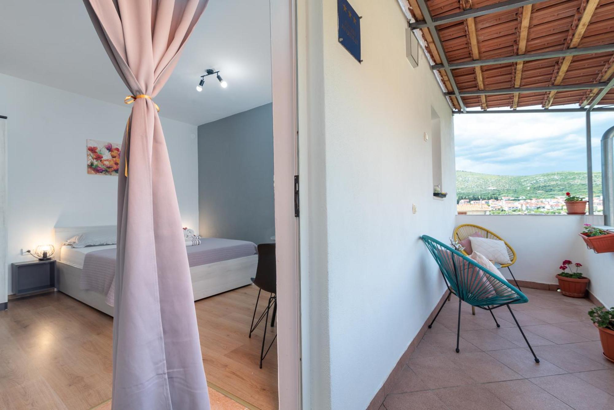 Studio Apartment Coce Trogir Exterior foto