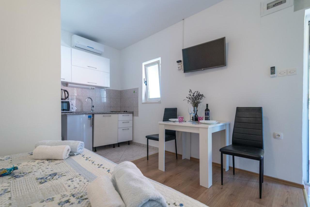Studio Apartment Coce Trogir Exterior foto